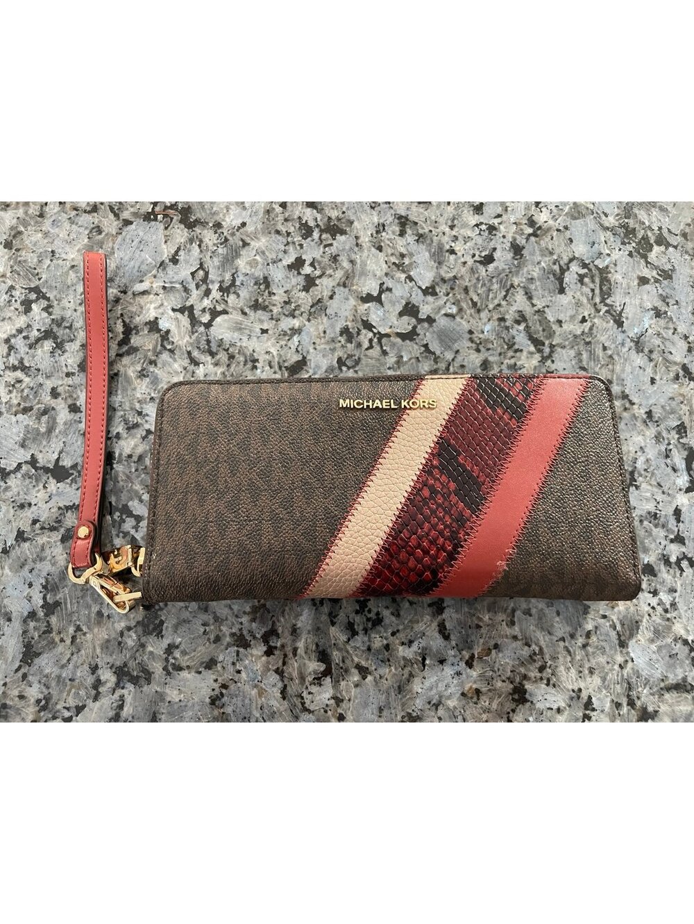 Michael Kors Jet Set Wristlet Wallet
